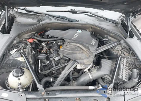 2013 BMW 528I xDrive z USA, uszkodzony, nr VIN WBAXH5C54DD112193